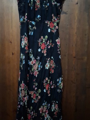 Dress midi floral pattern like new, size XL fitting medium