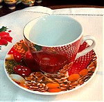  Χριστουγεννιάτικο σετ 12 τμχ. CHELSEA COUNTRY HOUSE ENGLAND Vintage  πορσελάνης του  καφέ από 6 φλιτζάνια και 6 πιατάκια....Αμεταχείριστο σε καπελιέρα!