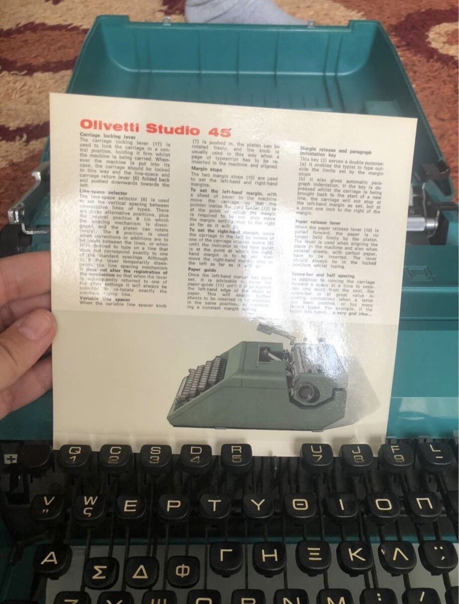 OLIVETTI STUDIO 45 整備済　中古品　超綺麗　鏡面仕上 Olivetti オリベッティ STUDIO46 タイプライター 【公式通販】