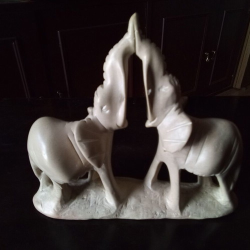 Elephant figurine in beige marble like new