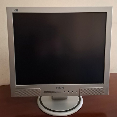 Philips LCD 170A7FS/00 17" monitor like new with speakers and adjustable stand