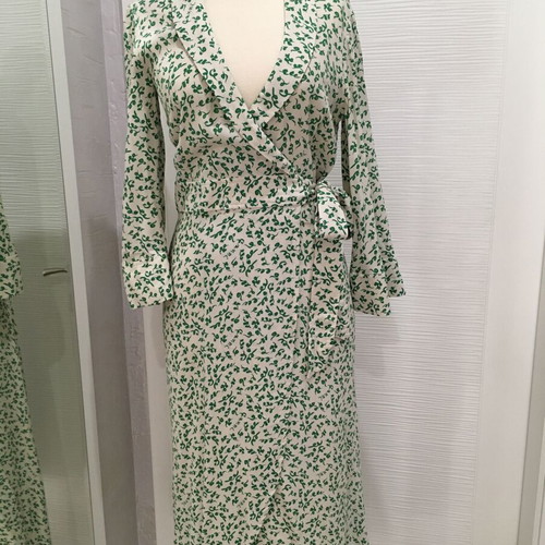 GANNI Printed Crepe Wrap Dress like new, green leaf pattern