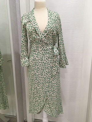GANNI Printed Crepe Wrap Dress like new, green leaf pattern