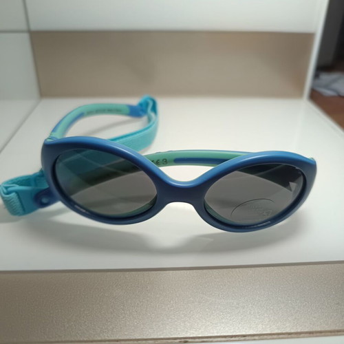 Milo & Me baby sunglasses new, blue