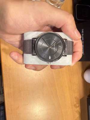 Watch like new, black unisex