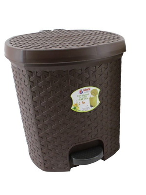 Sterk rattan plastic pedal bin 5lt new