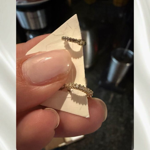 18K Gold Hoop Earrings, 2.5g, Like New