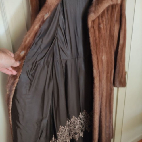 Fur from whole mink like new, brown, size L