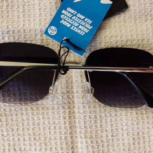 Solo-Solis NDL6025 sunglasses new, silver finish, black degrade lens
