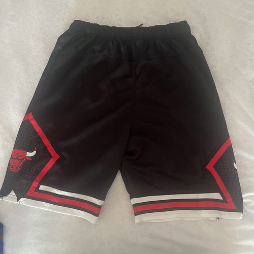 Chicago Bulls Adidas Swingman Youth Shorts new with tags Medium 10-12