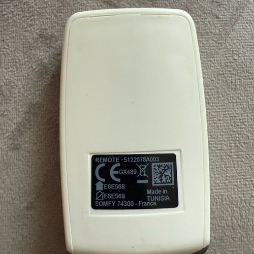 Somfy 240137 Remote Serenity io Tahoma compatible like new