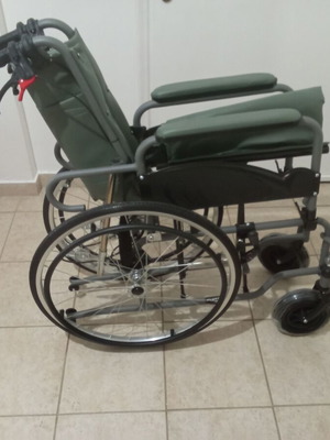 Wheelchair new, foldable and lightweight