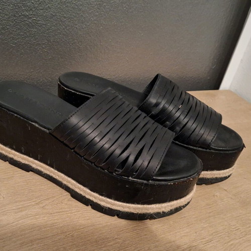 Glamazons women's platform shoes used, size 38, black