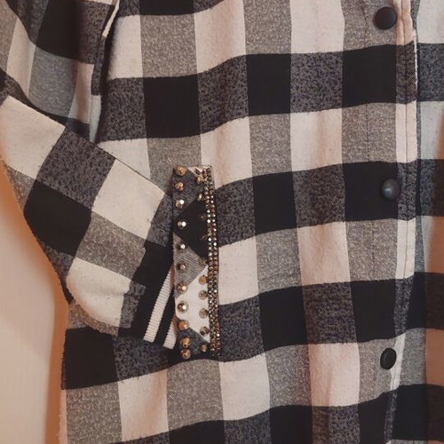 Shacket shirt-jacket plaid white, black, grey size S like new