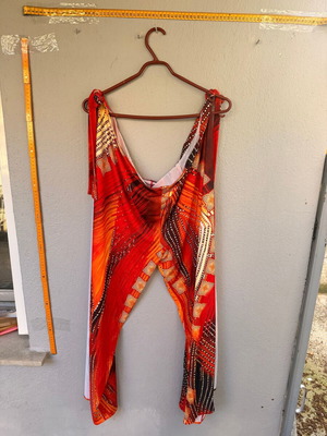 Γυναικεία ολόσωμη φόρμα παρεό Luna Beachwear Vintage μεταχειρισμένη, κόκκινη και μαύρη