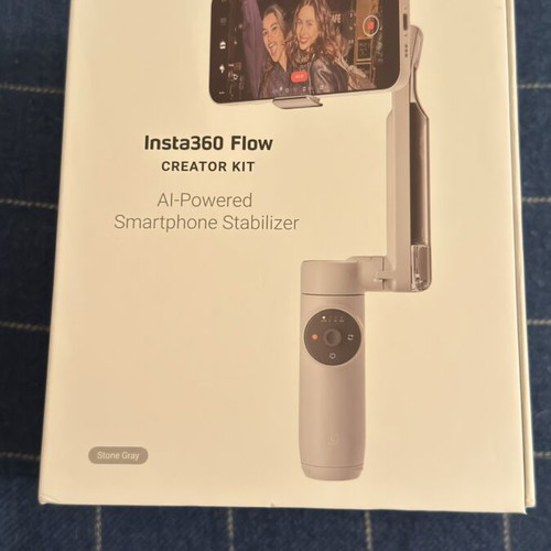 Insta360 Flow Creator Kit new, smartphone stabilizer gimbal