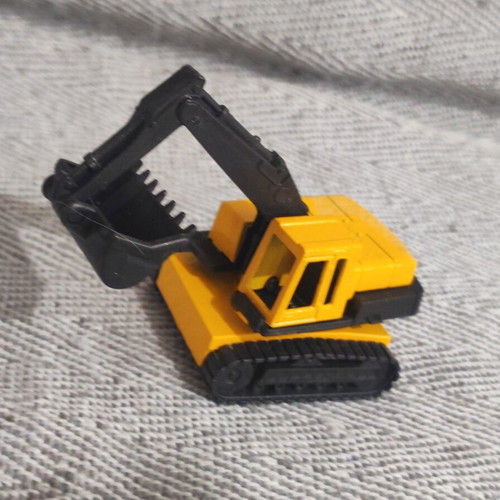 Majorette toy excavator used, 8cm
