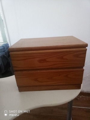 Nightstand like new, modern design, 0.60x0.42x0.43 m