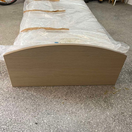 Single bed 198x98 cm with used mattress