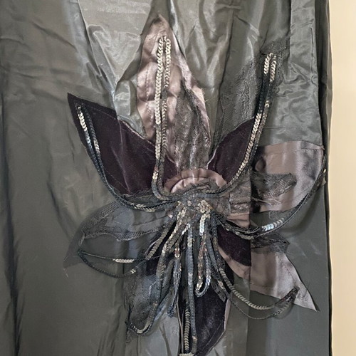 Lynne Maxxi skirt new, satin with embroidery, velvet and lace
