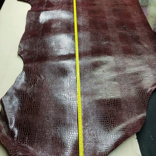 Genuine 2mm leather with pressed crocodile pattern like new, 6 pieces