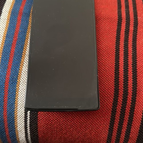 Doogee mobile used for spare parts without charger