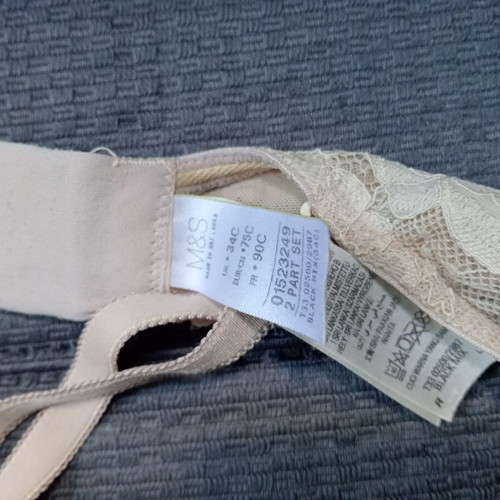 Marks & Spencer strapless bra 75C, beige with lace, detachable straps