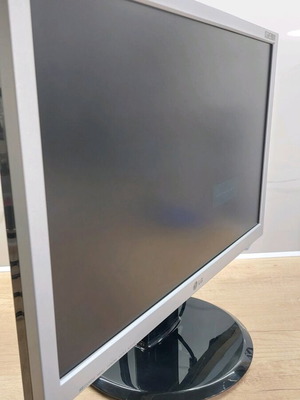 LG L206WTQ SF Monitor used 20-inch Wide TFT-LCD