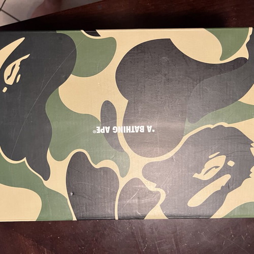 Bape sneakers size US 8 EU 41, unisex