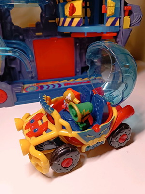 Superzings track complete like new