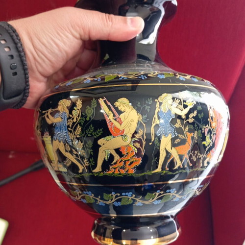Vintage porcelain amphora vase from the 70s, like new