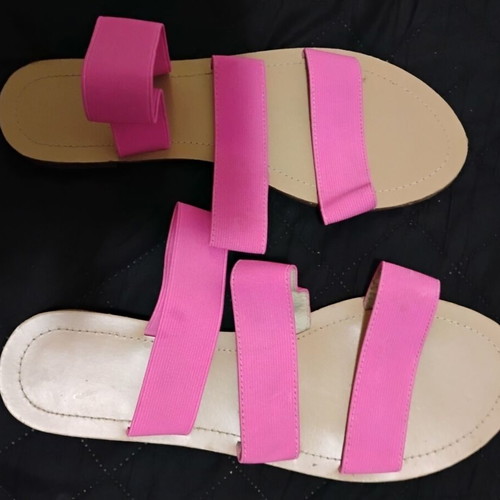 Fuchsia sandals new with elastic, size 40