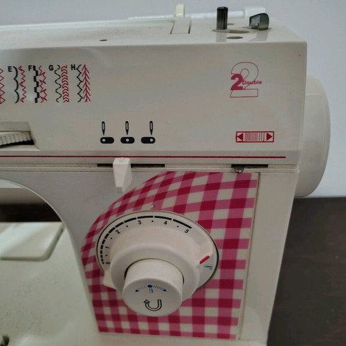 Singer sewing machine used, needs repair