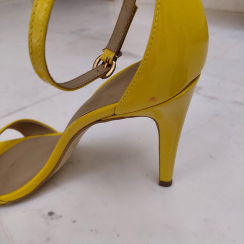 Nak yellow sandals size 39