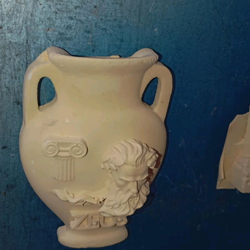Gypsum decorative Zeus handmade new