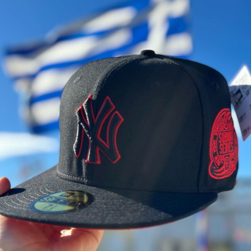 New Era hat new, size 57.7, black and red