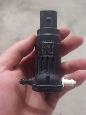 VAG 1K6955651 Windshield Washer Reservoir Pump used