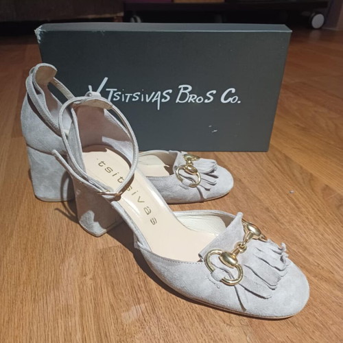 Tsitsivas handmade leather pumps like new, gray and gold