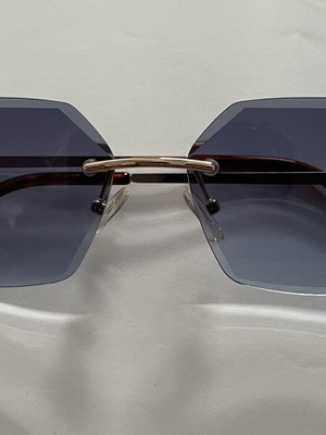 Bleuyes Unisex Polygonal Sunglasses with Gold Frame like new