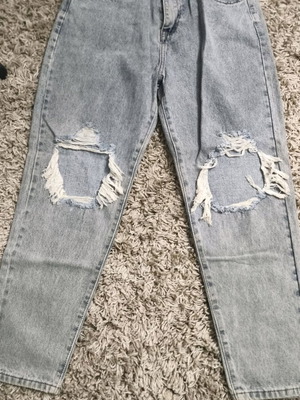 Jeans with rips new, size M, blue