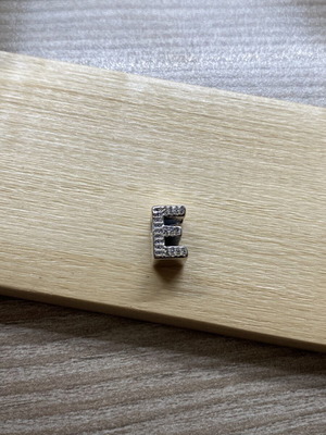 925 E Charm Pandora Art like new, silver