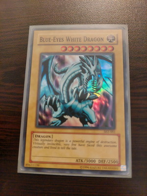 Yu-Gi-Oh Blue Eyes White Dragon card like new