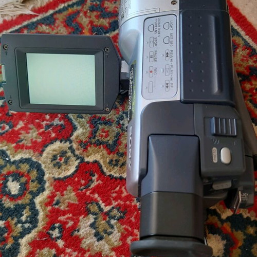 Sony Digital-8 Digital Video Camcorder DCR-TRV355E used, with charger and 2 straps