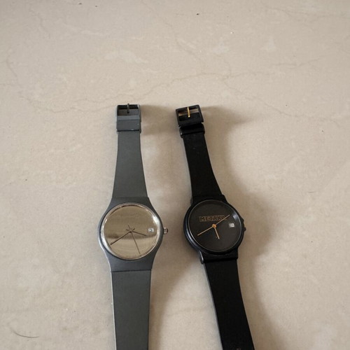 Wristwatches used, set of two, black and gray