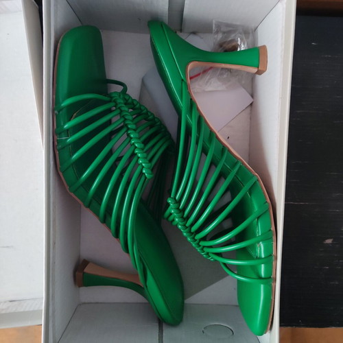 Migato mules green like new