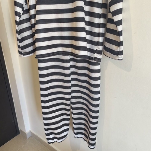 Carnival costume prisoner for 10 years old, used