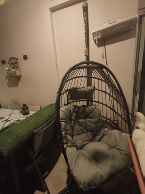 Garden swing like new condition