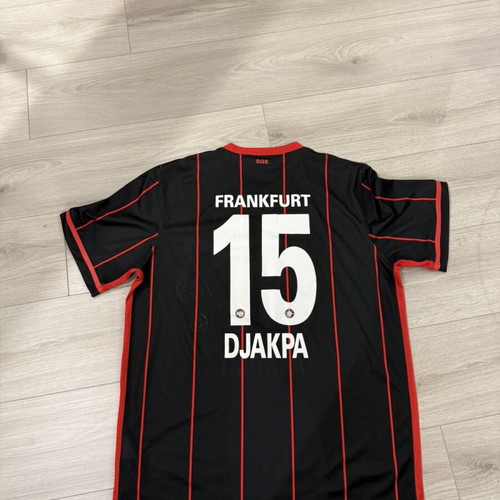 Eintracht Frankfurt 2015/16 Jersey Nike #15 Djakpa used with signatures XL