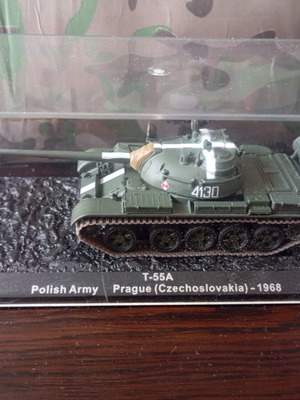 DeAgostini T-55A Polish Army tank model 1:72