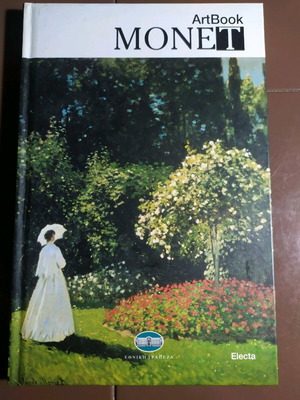Monet art book like new